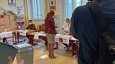 �éfka Trikolory Zuzana Majerová Zahradníková volila bez jakékoliv ochrany nosu...