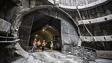 Geologický průzkum v budovaném tunelu metra D v ulici Na strži. (23. září 2021)