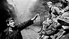 Fotografie Josefa Koudelky z invaze v roce 1968.