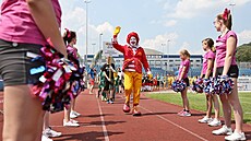 Tradiní McDonalds Cup, nejvtí fotbalový turnaj pro áky prvního stupn...