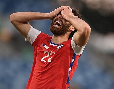 Fotbalov tonk Ben Brereton Daz po svm prvnm glu za reprezentaci Chile....