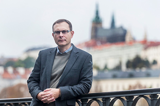 Důkladné prověrky? Není čas, říká prezidentův poradce k výběru ústavních soudců