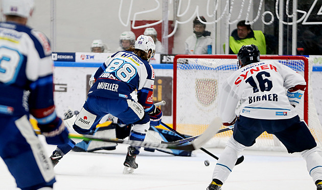 ONLINE: Duel trápících se týmů, Kometa hostí na domácím ledě Liberec