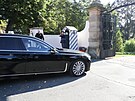 Premiér Andrej Babi pijel do Lán na jednání s prezidentem Miloem Zemanem....