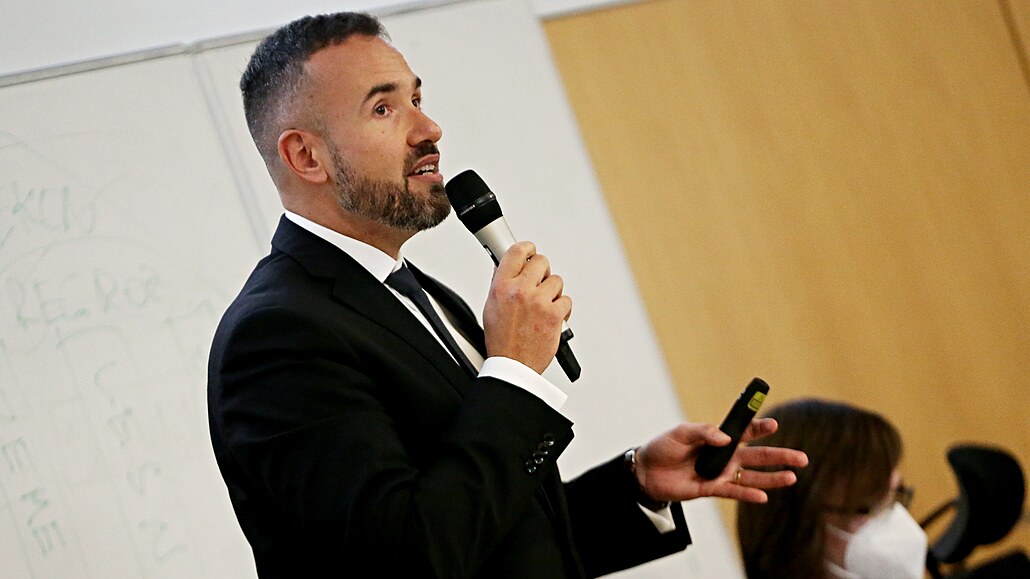 Chemik Vojt�ch Adam vyst�ídá jako rektor Mendelovy univerzity Danu�i Nerudovou.