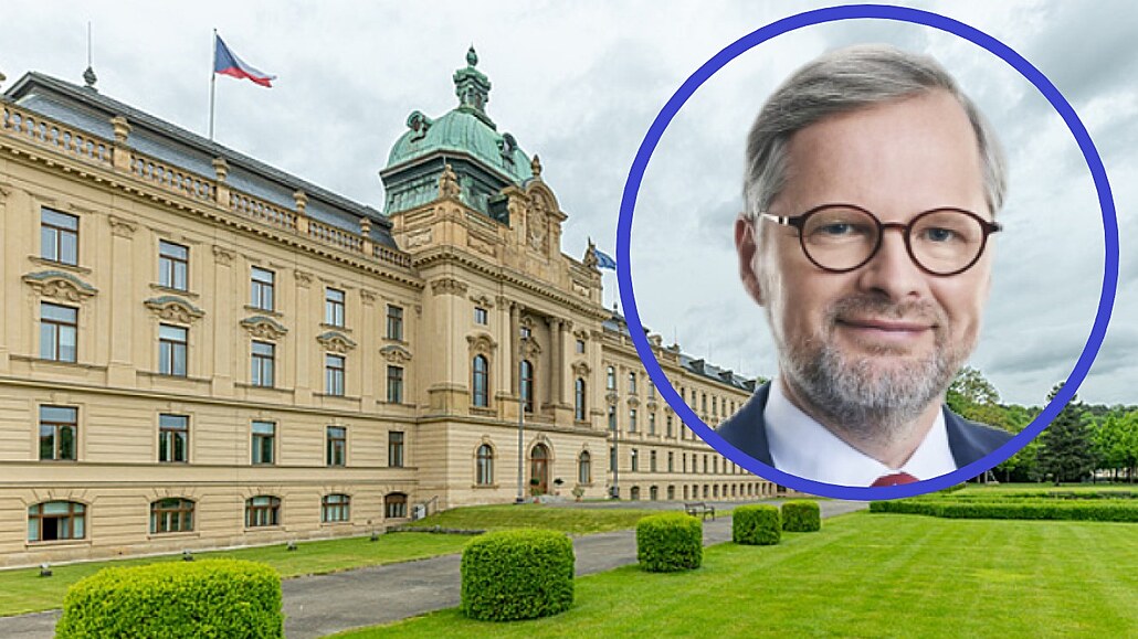 Petr Fiala, Strakova akademie