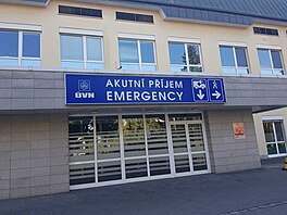 Akutn pjem stedn vojensk nemocnice v Praze. (10. jna 2021)
