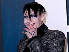 Manson, jeho skutené jméno je Brian Warner, byl zaátkem roku 2021 vyhozen...