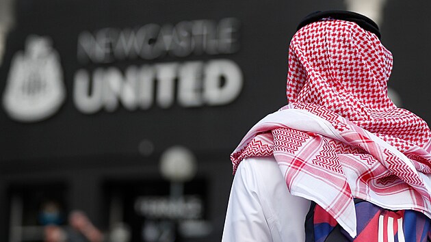 Fanoušci Newcastlu před prvním utkáním nové saúdskoarabské éry klubu.