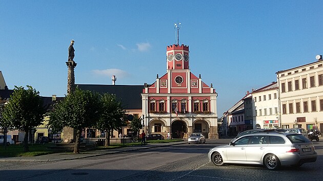 Masarykovo n�m�st� v Polici nad Metuj�