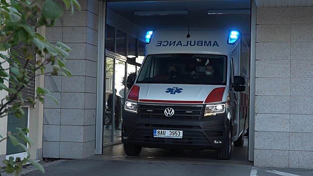 Prezidenta Zemana pevezli do Ústední vojenské nemocnice