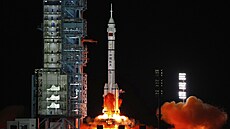 Čínská loď Šen-čou 13 letěla z čínského kosmodromu Ťiou-čchüan na vesmírnou... | na serveru Lidovky.cz | aktuální zprávy