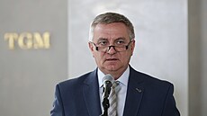 Vedoucí Kanceláe prezidenta republiky Vratislav Myná pedstoupil na Praském...