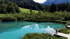 Jestliže v Irsku je tráva nejzelenější, ve Slovinsku je voda nejmodřejší.