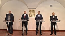 Zleva prezident Svazu prmyslu a dopravy R Jaroslav Hanák, ministr prmyslu a...