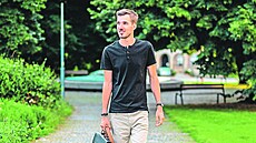 Radek Pila� ve svém tri�ku z webu tallguys.cz