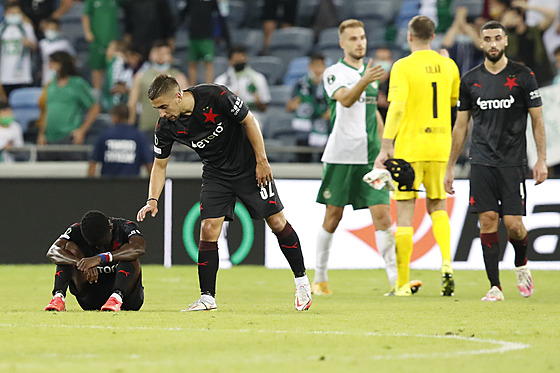 Slávistití fotbalisté se sbírají z evropské poráky na hiti Maccabi Haifa.