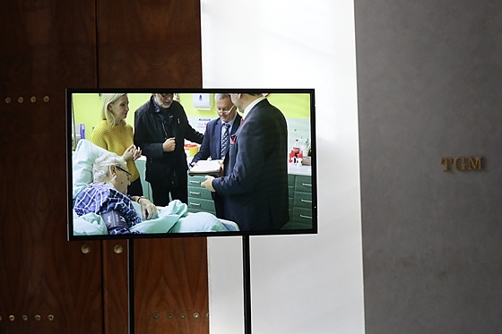 Vratislav Myná� zve�ejnil video, které má dokazovat, �e prezident Milo� Zeman...