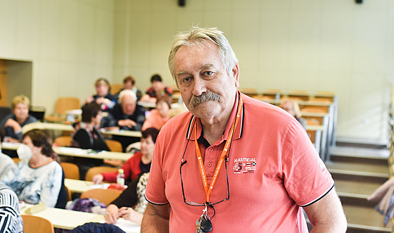 Josef Gajdošík studuje Univerzitu třetího věku ve Zlíně (říjen 2021).