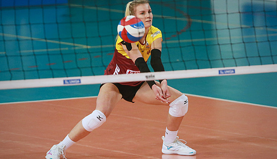 Liberecká volejbalistka Anna Šotkovská v zápase s Frýdkem-Místkem.