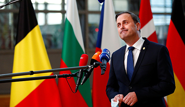 Lucemburský premiér opsal svou disertační práci, vlastní měl jen dvě stránky