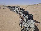 Tálibántí pohraniníci na cviení v jihozápadní provincii Hílmand (25. íjna...
