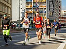 Bud�jovick� p�lmaraton b�elo v ulic�ch m�sta v sobotu tis�ce sportovc�. Vyhr�l...