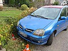 Nehoda v Nov Pace, auto skonilo v plot. (23. 10. 2021)