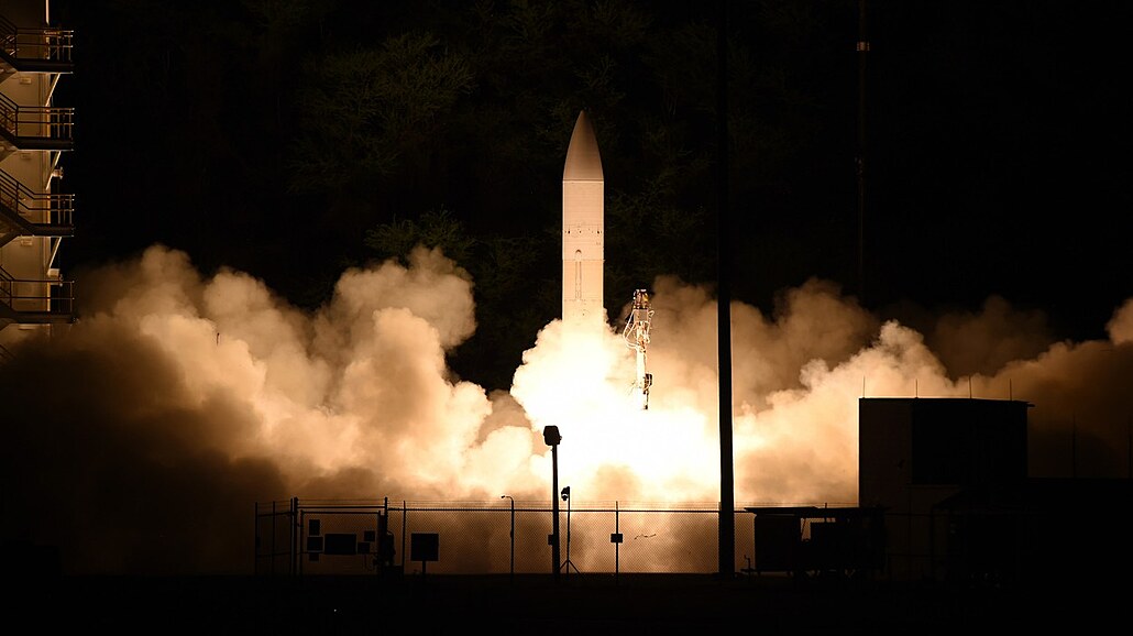 Americká armáda provedla úspný test prototypu hypersonické rakety. (21....