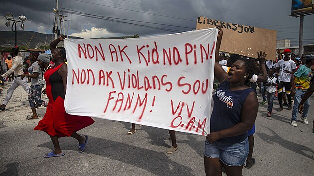 Po nosu skupiny mision vypukly na Haiti protesty proti dn gang a bezvld. (18. jna 2021)
