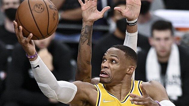Russell Westbrook z Los Angeles Lakers v akci.