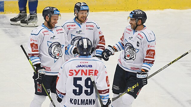 Hokejov� extraliga, 19. kolo, Kladno - Liberec. Hr��i Liberce se raduj� z branky.