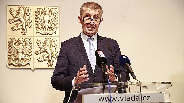 Andrej Babi vystoupil 20. jna 2021 v Praze na tiskov konferenci po mimodnm jednn vldy.