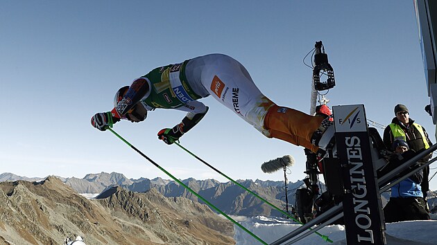 Slovenka Petra Vlhov startuje do obho slalomu v Sldenu.