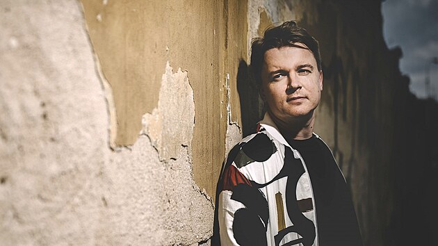 Divadeln�, televizn� a filmov� scen�rista Petr Kole�ko