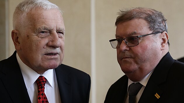 P�edseda �SBS Jaroslav Vodi�ka a b�val� prezident V�clav Klaus (28. ��jen 2021)