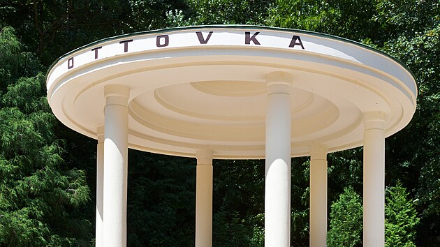 Altn pramene
Ottovka je
z pera architekta
Josefa Skivnka.