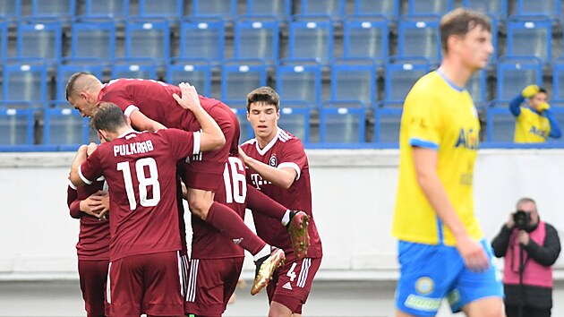 Fotbalist Sparty slav gl v pohrovm duelu v Teplicch.