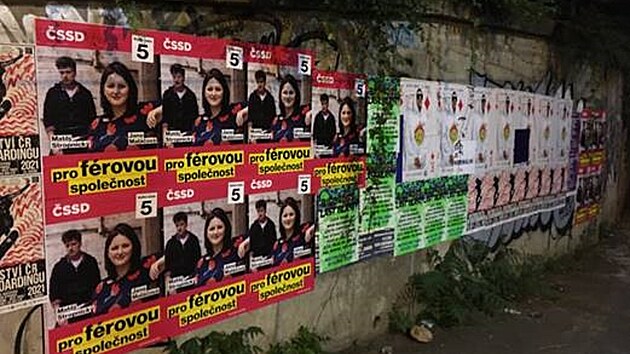 Technická správa komunikací odstraňuje po volbách nelegální výlepy. Jedná se převážně o plakáty ČSSD.