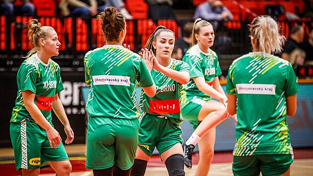 Basketbalistky KP Brno nastupuj� k z�pasu na palubovce islandsk�ho Haukaru.