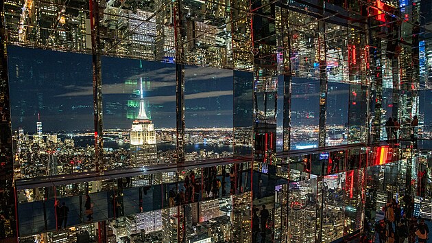 Vhled na panorama New Yorku z novho mrakodrapu One Vanderbilt. Vyhldka se rozprostr ve tyech nejvych patrech nov stavby. (18. jna 2021)