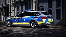 BMW 5 Touring v n�meckých policejních barvách