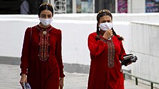Turkmenistán koronavirus zakázal.