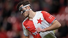 Slávistický obránce Taras Ka�araba nastoupil i k dohrávce s Olomoucí s...