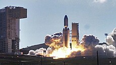 Poslední start rakety Titan IV se odehrál v říjnu roku 2005 na Vandenbergově...