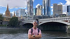 Jake pi poznávání Melbourne v roce 2019.