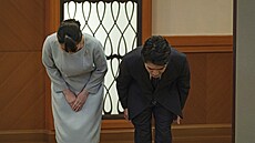 Bývalá japonská princezna Mako a její manel Kei Komuro (Tokio, 26. íjna 2021)