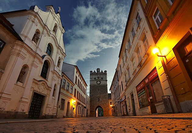 Jihlava je mstem mnoha památek. Mezi dominanty patí brána Matky Boí nedaleko...