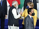 Nmecká kancléka Angela Merkelová se na summitu G20 pozdravila s indickým...