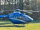 Dva vrtulníky vzlétly na pomoc mui, který spadl do rokle u Jílového u Prahy....